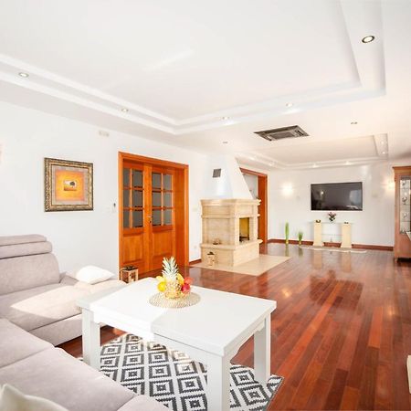 Luxury Villa Ivana Marina Ngoại thất bức ảnh