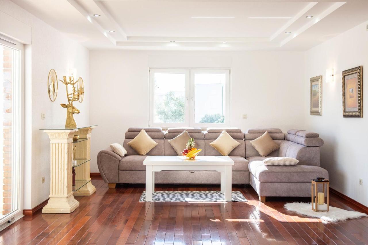 Luxury Villa Ivana Marina Ngoại thất bức ảnh
