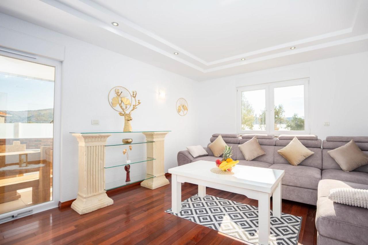 Luxury Villa Ivana Marina Ngoại thất bức ảnh