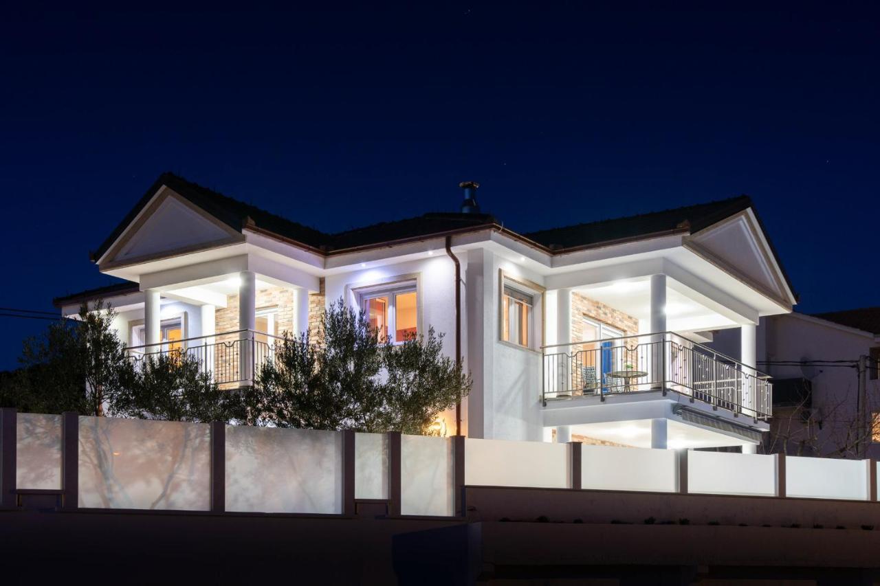 Luxury Villa Ivana Marina Ngoại thất bức ảnh